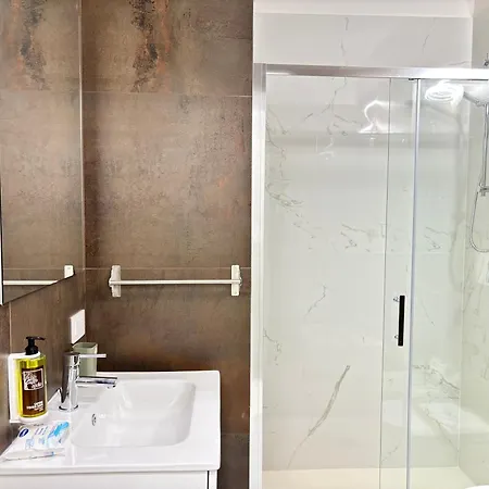 Your Home, Two Steps From The Sea * Bari