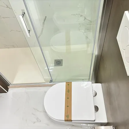 Your Home, Two Steps From The Sea Bari